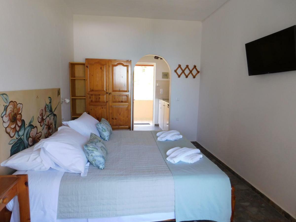 Apartment Evgenios Agios Georgios Pagon